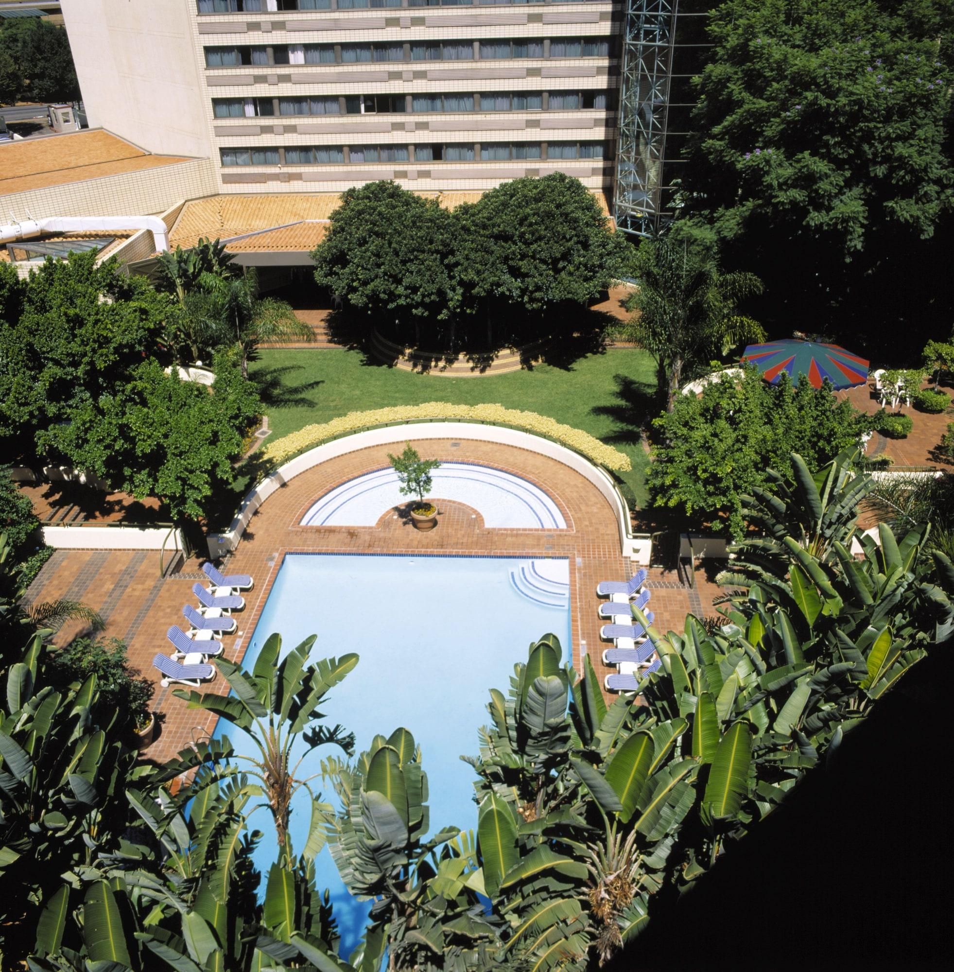 Southern Sun Pretoria-Noord エクステリア 写真