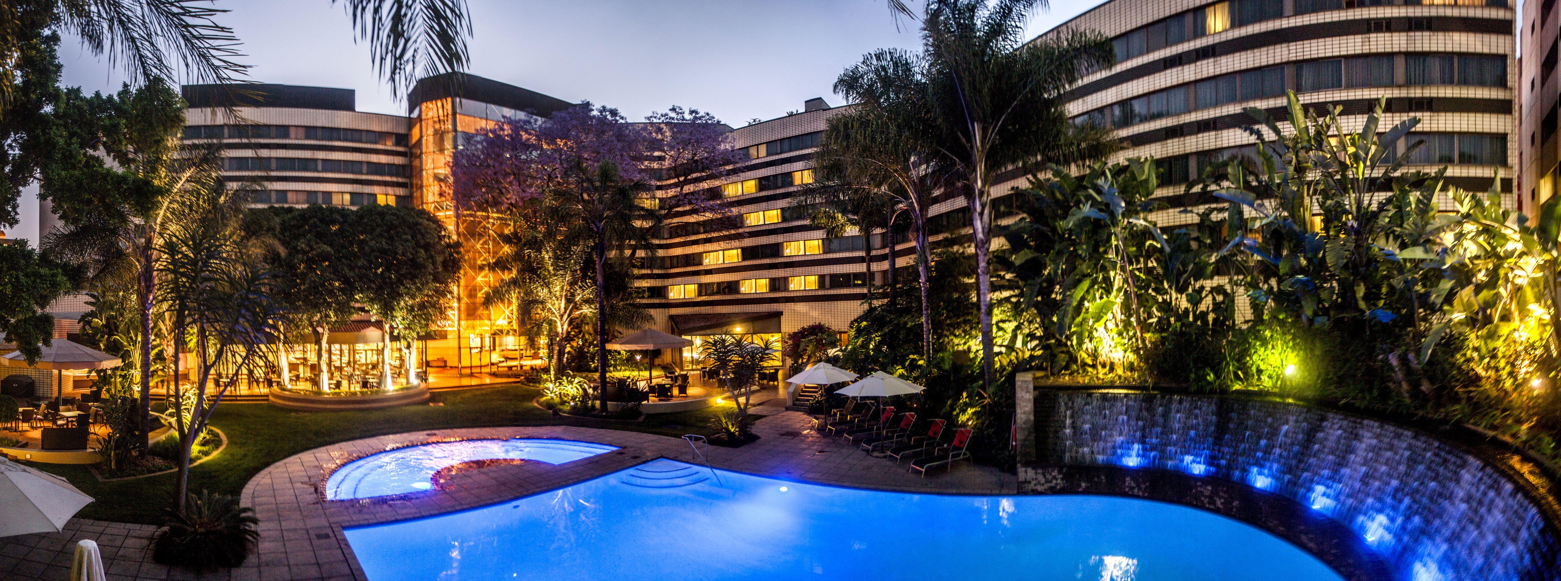 Southern Sun Pretoria-Noord エクステリア 写真