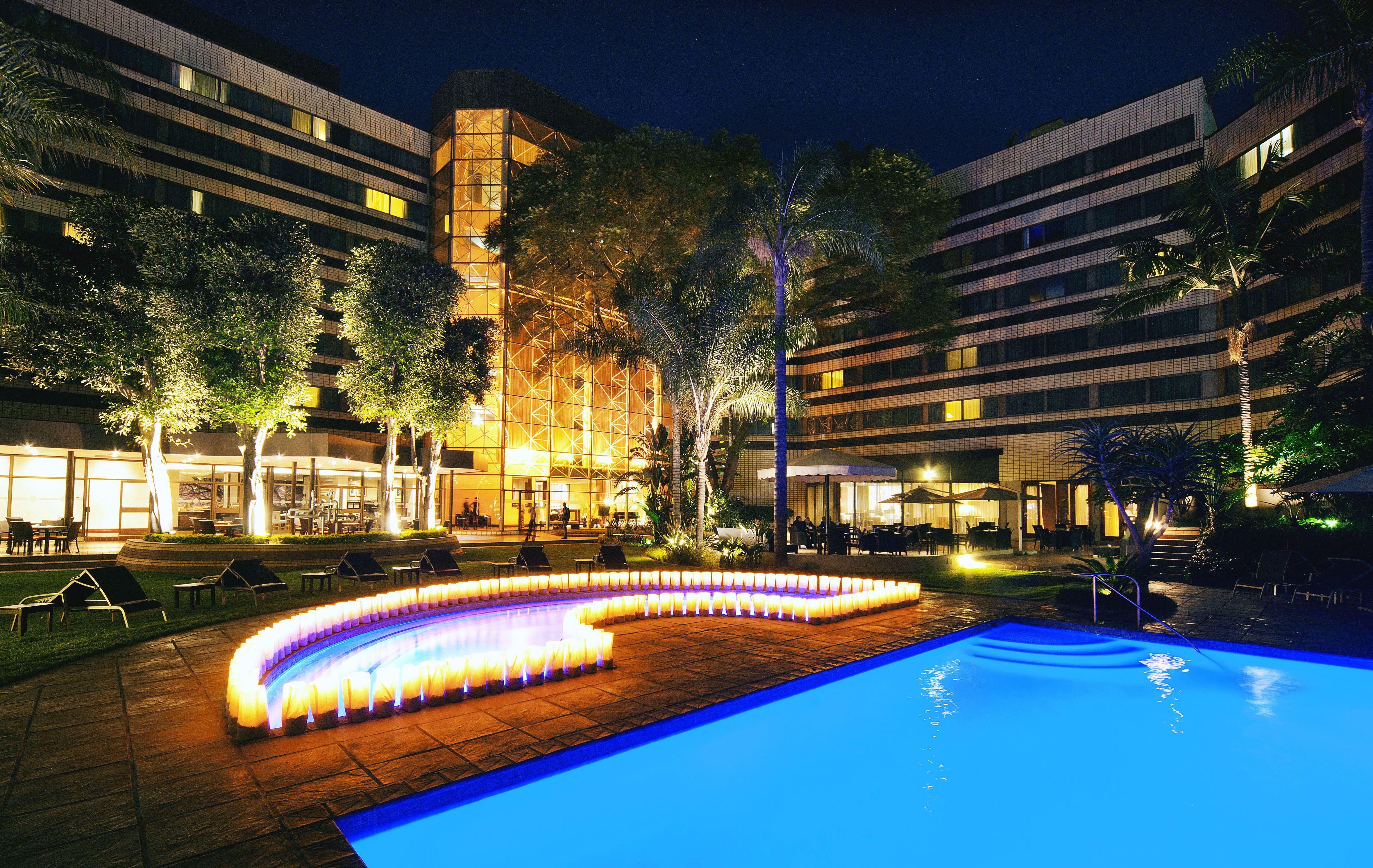 Southern Sun Pretoria-Noord エクステリア 写真