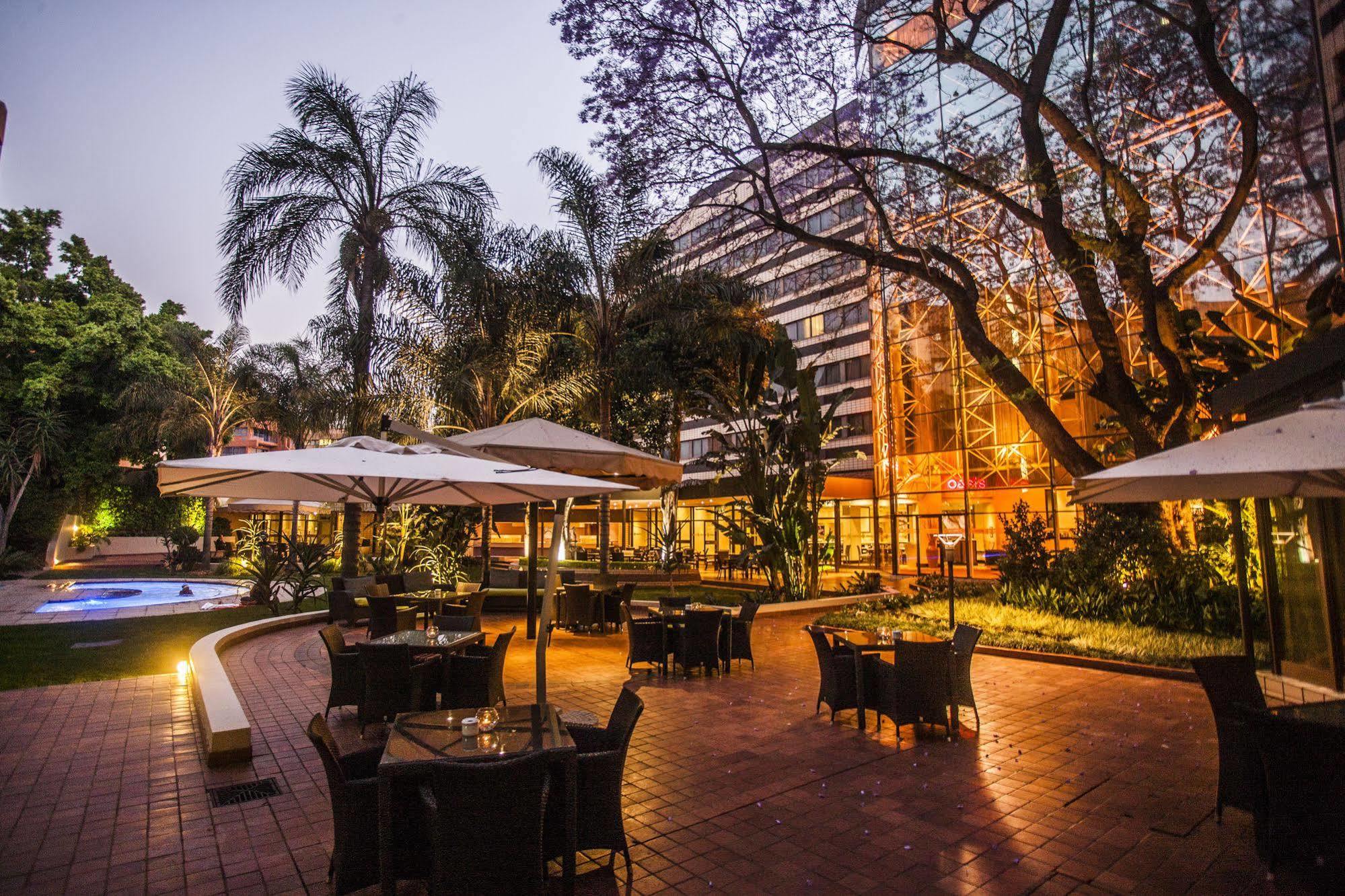 Southern Sun Pretoria-Noord エクステリア 写真